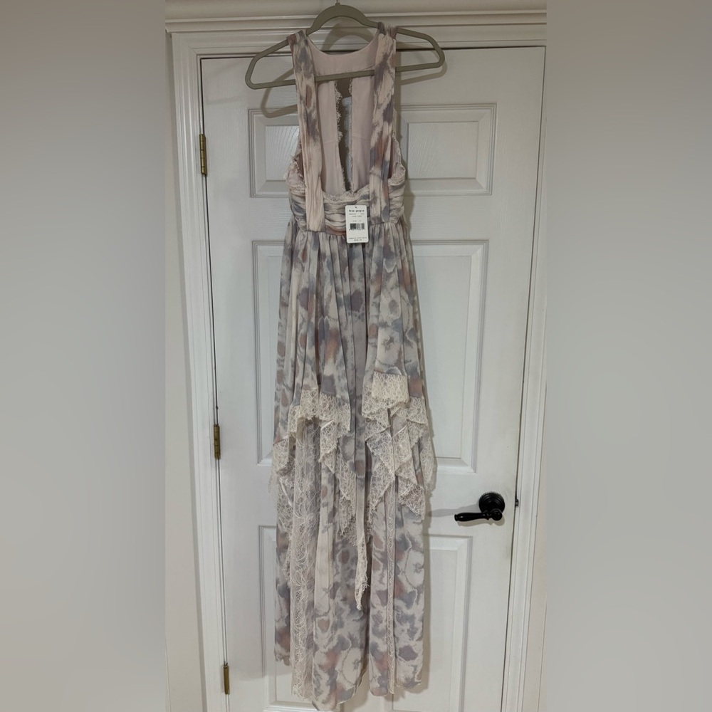 Free People Ivory Tower Maxi Dress Halter Lace Tiered Gown Size 10 MSRP $350 FP - Picture 8 of 9
